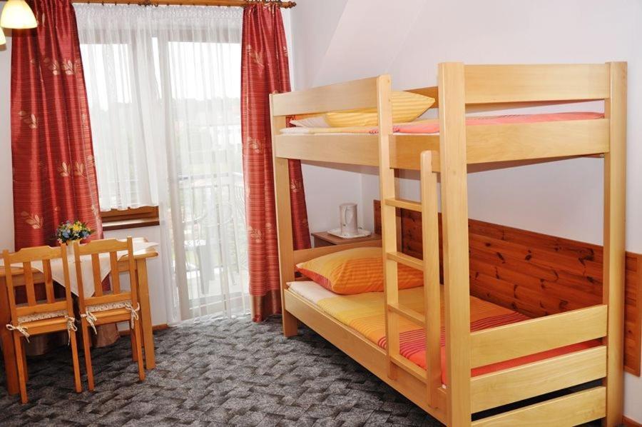 Hotel Jantar Ostrowo  Zewnętrze zdjęcie
